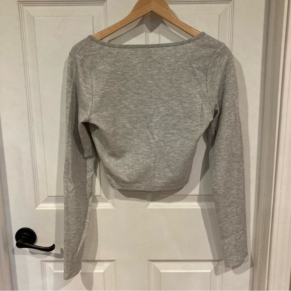 Aritzia Waffle knit cropped long sleeve gray size small - Picture 5 of 7